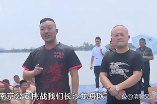 当年这样挽留伊布啊？曼联球迷：伊布留下来，我老婆给你睡？